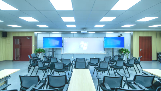 华东交通大学.png 华东交通大学.png